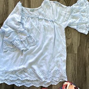 Baby blue top